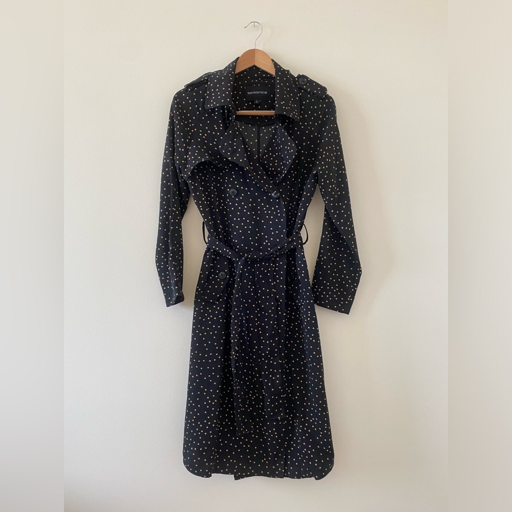 NWOT WhoWhatWear lightweight black & tan trench